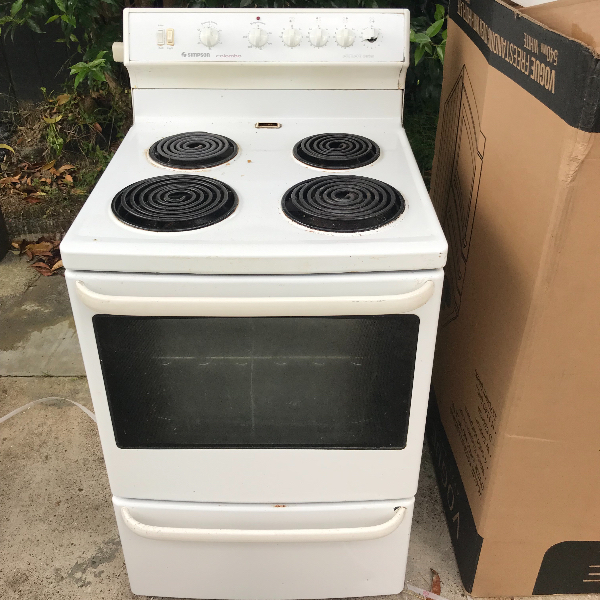 Freestanding Simpson Colombo Oven Freestuff