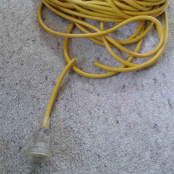 Cut through extension cord Freestuff