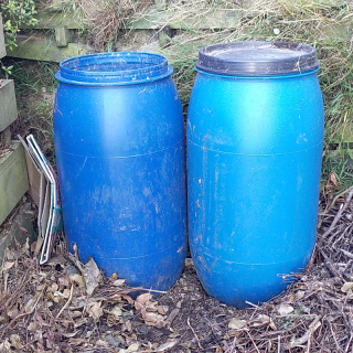 Blue barrels | Freestuff