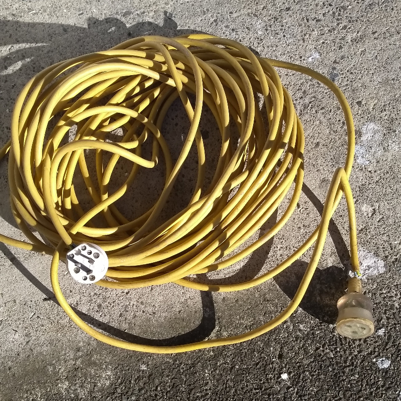 Extension wire damaged Freestuff