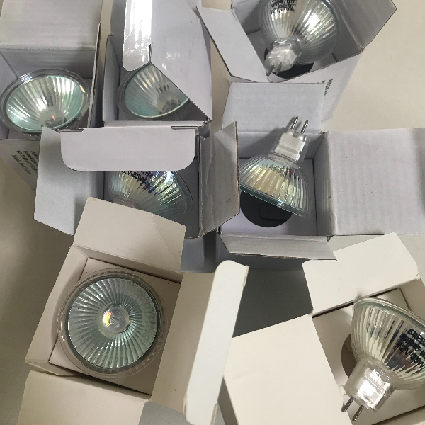 Assorted Halogen Bulbs MR 16 | Freestuff