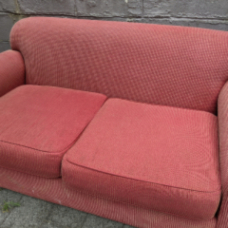 2 seater couch | Freestuff