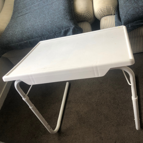 Foldable laptop table (pick up with couch) | Freestuff