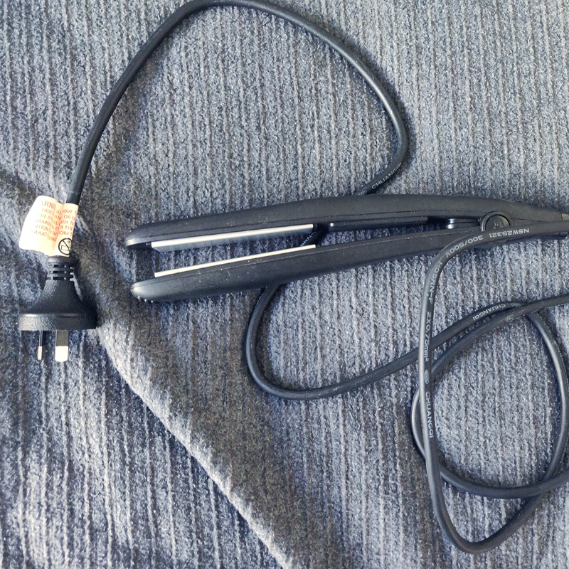 Necessities hair straightener working well Freestuff