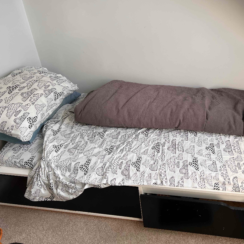 single-bed-with-2-large-drawers-freestuff