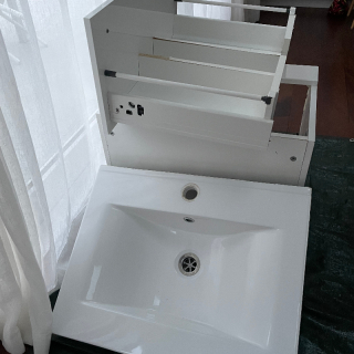 Single drawer bathroom vanity