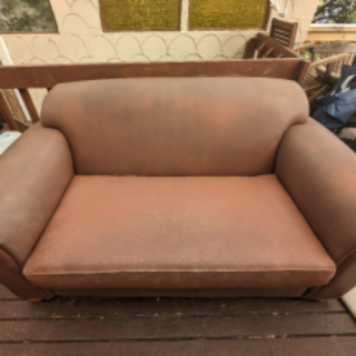 Comfortable brown couch 