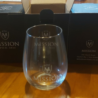 3 NEW wine glasses 