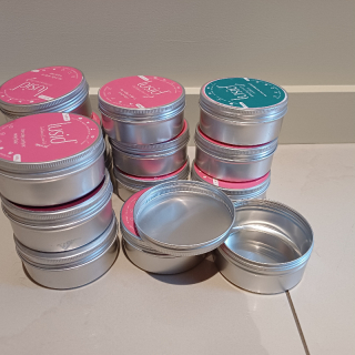 14 small aluminium tins