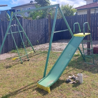 swing fame with slide and 2 seat swing