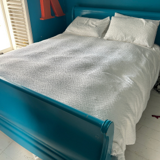 Queen Sleigh bed