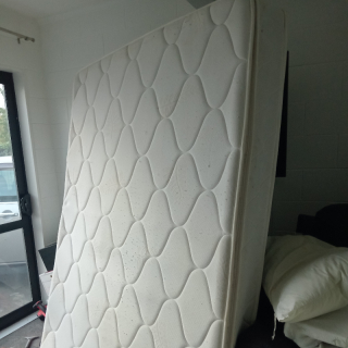 Double and single mattresses 