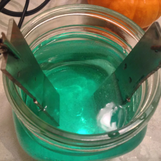 Nickel electroplating solution