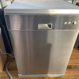 Dishwasher - pick up Mt Roskill