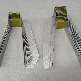 floor joist hangers 