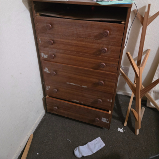 Tall boy (Drawer set)