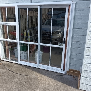 sliding door