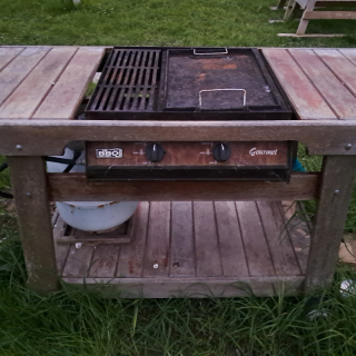 bbq old style free with empty tank