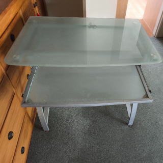 Free desk