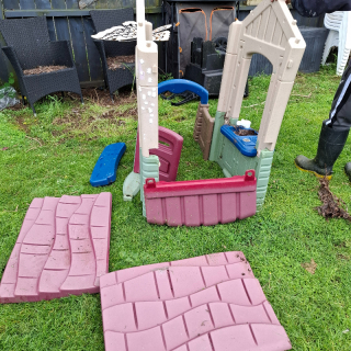 Little Tikes House / Stall