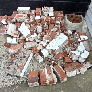 Bricks - mix whole and parts