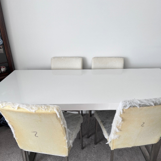Dining table 