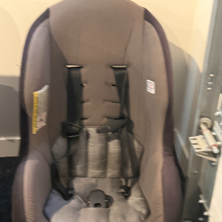 ???? Free Toddler Car Seat – Good Condition